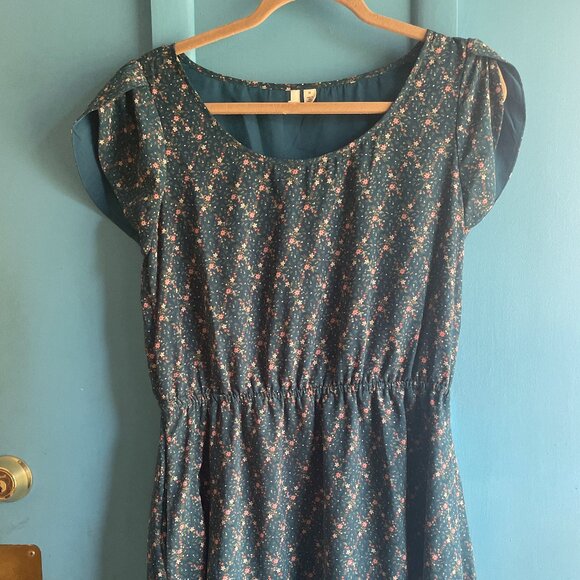 Blue flower patterned Frenchi summer dress, size M - Picture 1 of 3